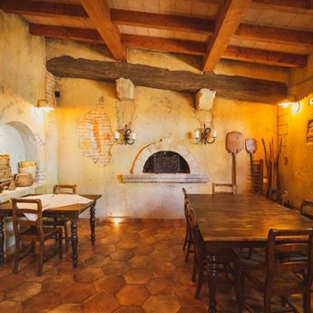Inside restaurant 04 |Trattoria al fornello