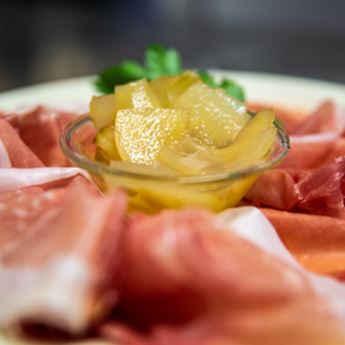 Chopping board with Parma ham | Trattoria al fornello